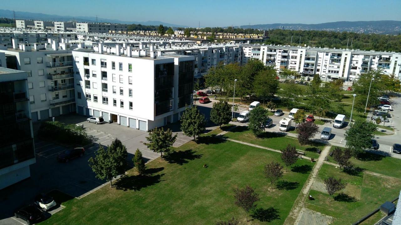 Apartman Nadja Arena Загреб Екстериор снимка